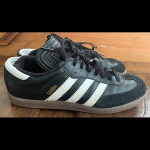 ADIDAS SAMBA INDOOR SOCCER SHOE